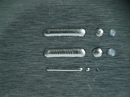 <a href='http://www.n25072.cn/product/3.htm' class='text_a'>模具激光焊機(jī)</a>修復(fù)鏡面模具效果